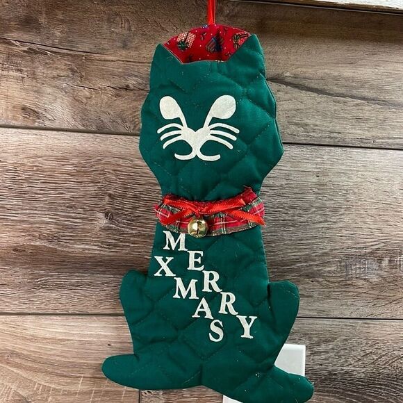 Vintage Quilted Cat Christmas Holiday Stocking Door Hanger Decor Green Red White - Picture 1 of 6